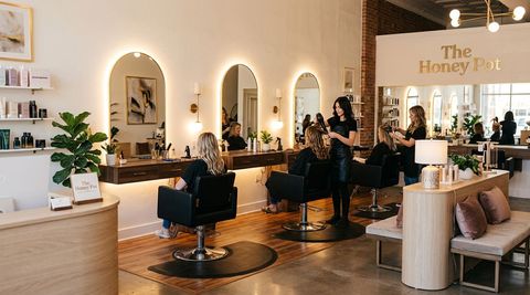 Illustration of The Honey Pot Aesthetics & Permanent Jewelry, beauty salon in Trinidad, CO
